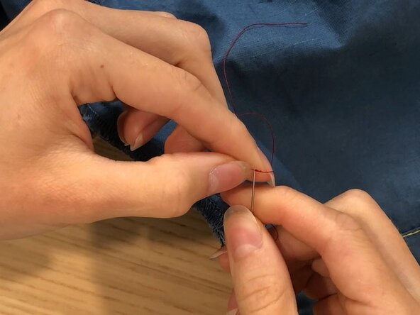 Backstitch on a Loose Hem, Troubleshooting: crwdns2935265:010crwdnd2935265:02crwdnd2935265:03crwdne2935265:0