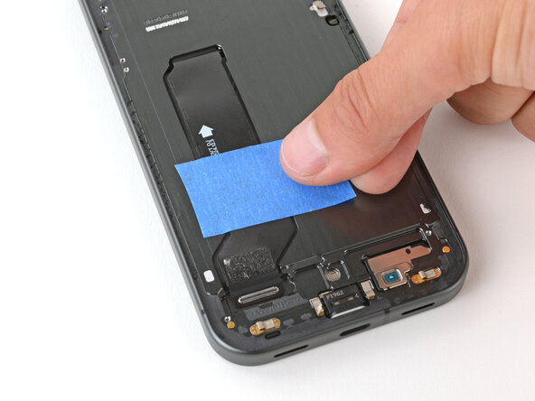 Google Pixel 10 Screen Replacement, Tape the screen cable down: crwdns2935265:017crwdnd2935265:02crwdnd2935265:02crwdne2935265:0