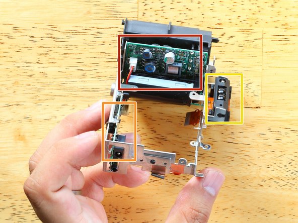 Kodak EasyShare DX7590 Teardown, Power circuit disassembly: crwdns2935265:018crwdnd2935265:03crwdnd2935265:03crwdne2935265:0