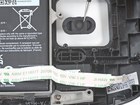 Steam Deck Front Shell Replacement, Remove the Steam button membrane: crwdns2935265:044crwdnd2935265:02crwdnd2935265:02crwdne2935265:0