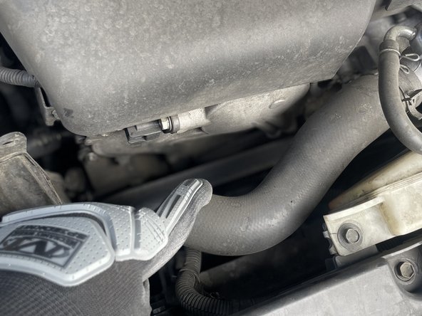 How to Recharge the A/C in a 2009 Infiniti G37: crwdns2935265:03crwdnd2935265:03crwdnd2935265:03crwdne2935265:0