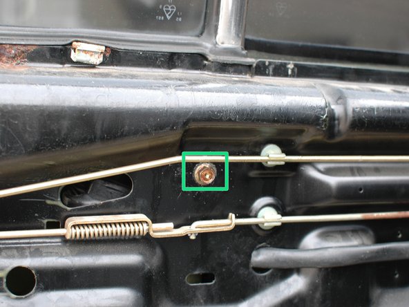 Mercedes W123 Power Window Regulator, Rear Replacement: crwdns2935265:08crwdnd2935265:02crwdnd2935265:02crwdne2935265:0