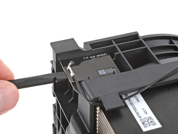 Steam Machine (2026) Heatsink Replacement, Separate the auxiliary antenna: step 17, image 1 of 3