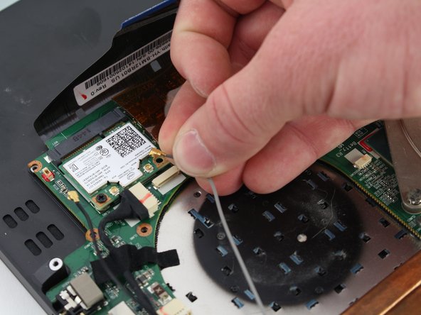 Razer Blade RZ09-0130 2015 Motherboard Replacement: stap 0, afbeelding 2 van 3