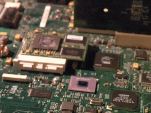 Power Macintosh G3 Azul y Blanco Desmontaje: crwdns2935265:04crwdnd2935265:03crwdnd2935265:03crwdne2935265:0