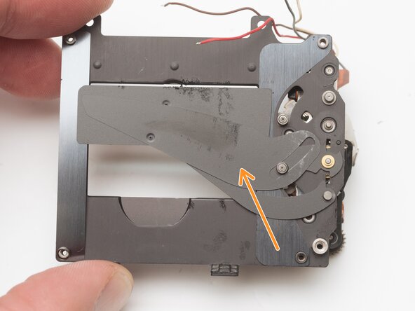 Pentax Super Program Shutter Service, Remove opening curtain: crwdns2935265:023crwdnd2935265:02crwdnd2935265:02crwdne2935265:0