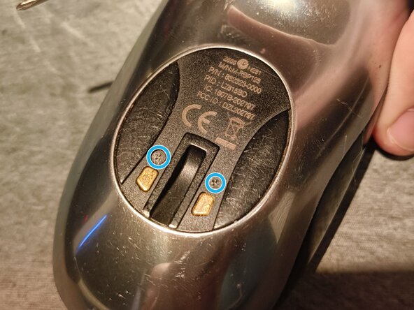 Logitech MX Air Battery Replacement, Remove the first four screws: crwdns2935265:02crwdnd2935265:02crwdnd2935265:03crwdne2935265:0