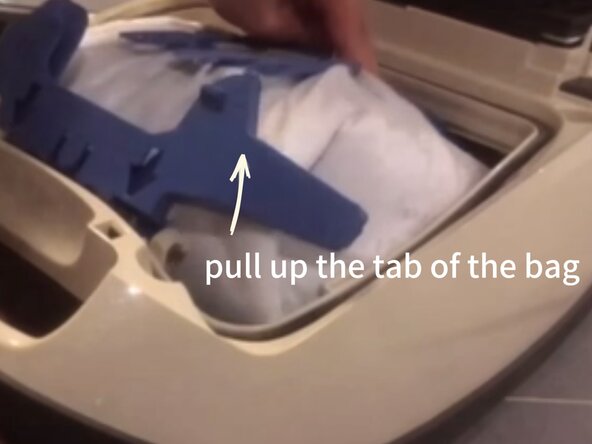 Miele Vacuum Repair vacuum bag Replacement, Remove the old bag: crwdns2935265:03crwdnd2935265:01crwdnd2935265:01crwdne2935265:0