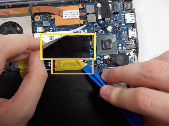 Samsung NP540U3C-A02UB RAM Replacement: crwdns2935265:011crwdnd2935265:02crwdnd2935265:03crwdne2935265:0