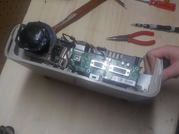3M SCP176 DLP Projector Teardown, Remove the I/O board: crwdns2935265:08crwdnd2935265:02crwdnd2935265:02crwdne2935265:0