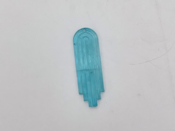 How to Repair a Resin Charm: crwdns2935265:06crwdnd2935265:03crwdnd2935265:03crwdne2935265:0