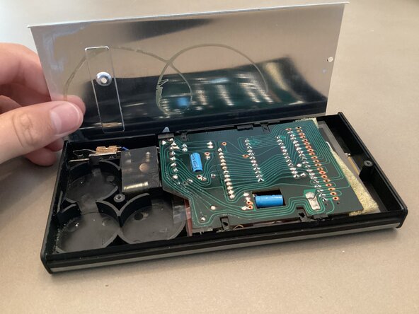 Qualitron 24K Calculator Teardown: crwdns2935265:03crwdnd2935265:02crwdnd2935265:03crwdne2935265:0