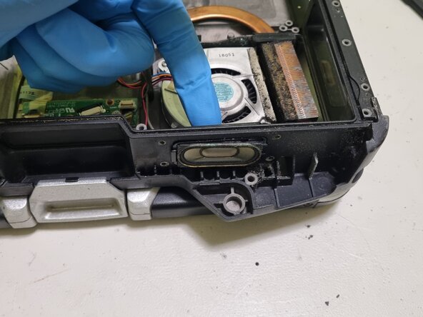 Panasonic Toughbook CF-31 Teardown: step 63, image 1 of 2