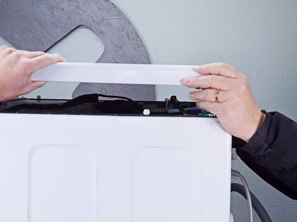 LG WM3050CW Inlet Valve Assembly Replacement: crwdns2935265:04crwdnd2935265:02crwdnd2935265:02crwdne2935265:0