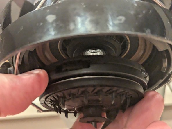 Nespresso Vertuo Evoluo Bearing Replacement, Remove piercer head: crwdns2935265:011crwdnd2935265:03crwdnd2935265:03crwdne2935265:0