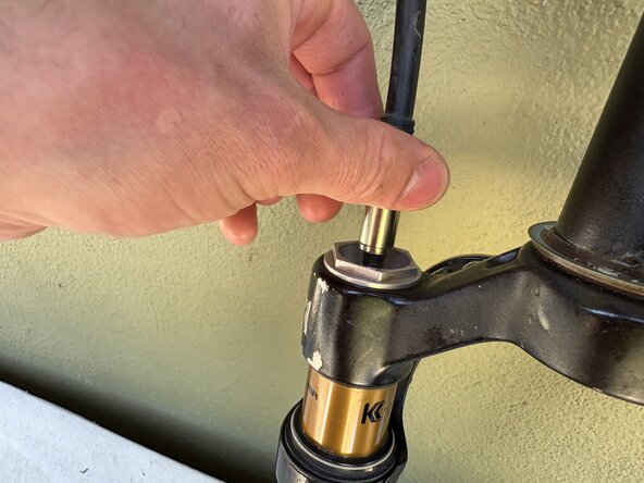 Fox32 Mountain Bike Front Air Suspension Fork Seal and Oil Replacement: étape 49, image 1 de 3