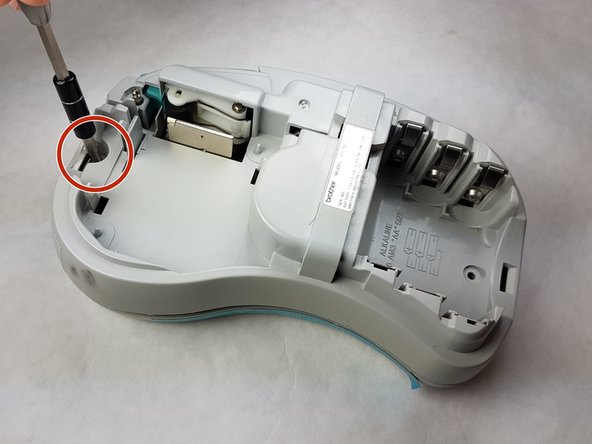 Brother PT-110 Keypad Contacts Replacement, Back Plate: crwdns2935265:03crwdnd2935265:02crwdnd2935265:02crwdne2935265:0