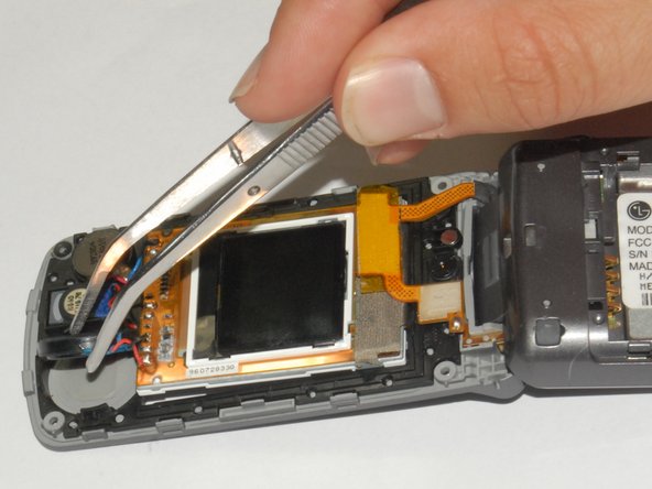 LG VX5500 Screen Replacement: crwdns2935265:06crwdnd2935265:02crwdnd2935265:02crwdne2935265:0