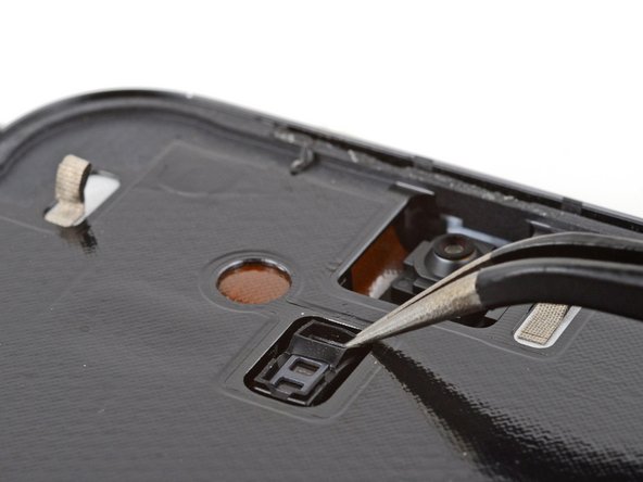 Google Pixel 8a Screen Replacement: step 15, image 3 of 3