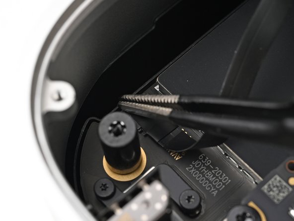 Mac  mini (2024) SSD Austausch, Lüfter abtrennen: Schritt 15, Bild 2 von 3