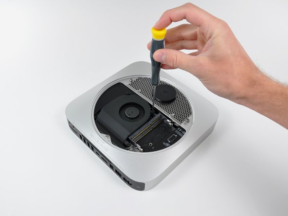 Mac Mini Mid 2010 Teardown: adım 0, 2 resimden 1.