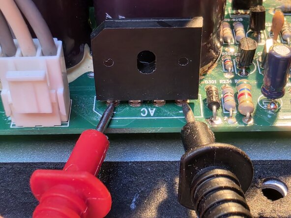 Disassembling REL T5 Main Amplifier: adım 11, 2 resimden 2.