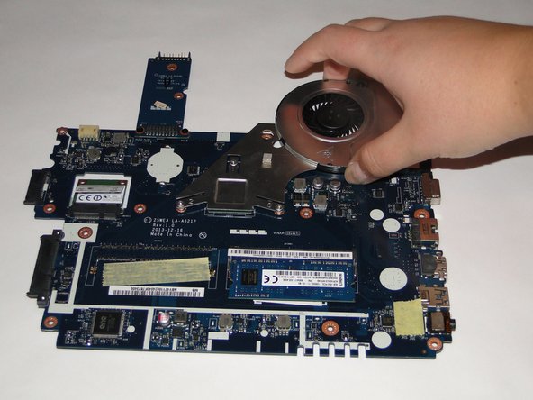 Acer Aspire E1-510-2500 Fan Replacement: crwdns2935265:011crwdnd2935265:02crwdnd2935265:03crwdne2935265:0