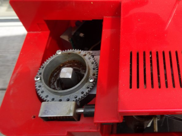 Quickmill 05000A Espressovollautomat Mahlwerk revidieren, Mahlwerk revidieren: crwdns2935265:06crwdnd2935265:02crwdnd2935265:02crwdne2935265:0