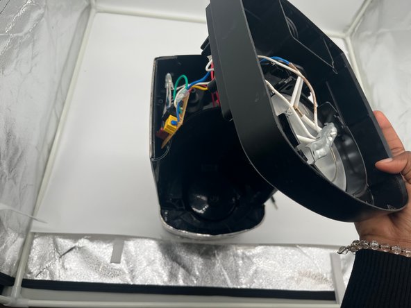 Cuisinart DGB-650 Motherboard Replacement: crwdns2935265:04crwdnd2935265:02crwdnd2935265:03crwdne2935265:0