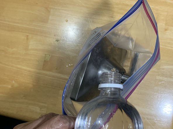 How to Fix a Broken LED in a Shower Head: crwdns2935265:02crwdnd2935265:02crwdnd2935265:02crwdne2935265:0