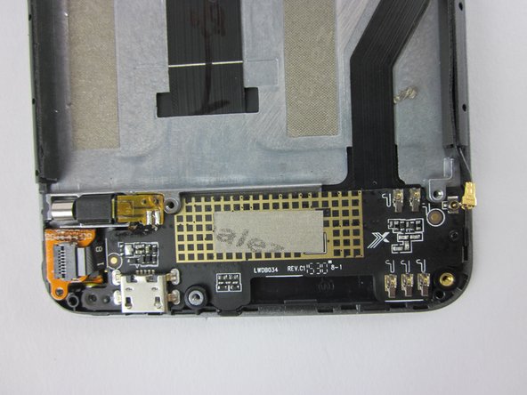BLU Energy X USB Board Replacement, USB Board: crwdns2935265:04crwdnd2935265:02crwdnd2935265:02crwdne2935265:0