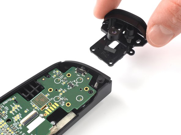 Backbone One Right Mainboard Replacement, Remove the trigger: crwdns2935265:09crwdnd2935265:02crwdnd2935265:02crwdne2935265:0