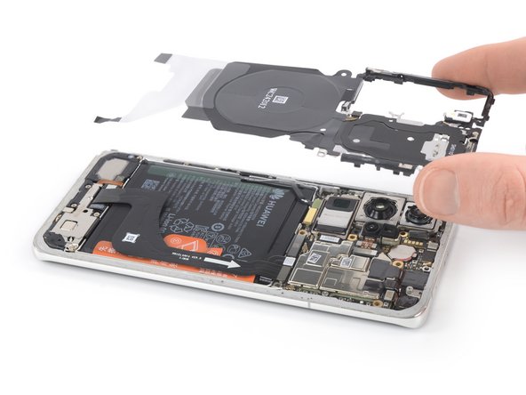 Huawei P40 Pro Screen Replacement, Remove the midframe: step 13, image 2 of 2