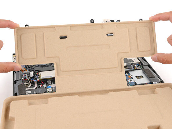 HP EliteBook 845 G9 Battery Replacement, Remove the battery: crwdns2935265:012crwdnd2935265:03crwdnd2935265:03crwdne2935265:0