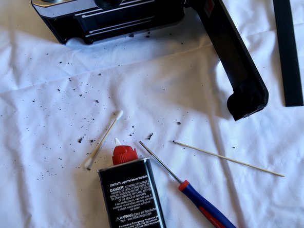 Canon AE-1 Program Light Seal Replacement: crwdns2935265:04crwdnd2935265:02crwdnd2935265:02crwdne2935265:0