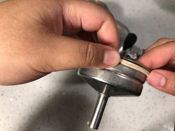 Bialetti Mukka Express Gasket Replacement: crwdns2935265:04crwdnd2935265:03crwdnd2935265:03crwdne2935265:0