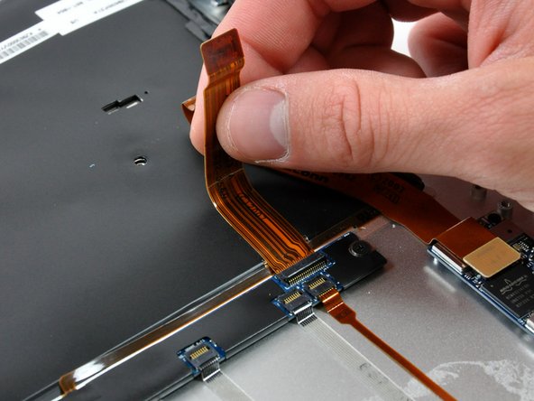 MacBook Air Models A1237 and A1304 Upper Case Replacement: crwdns2935265:039crwdnd2935265:02crwdnd2935265:03crwdne2935265:0