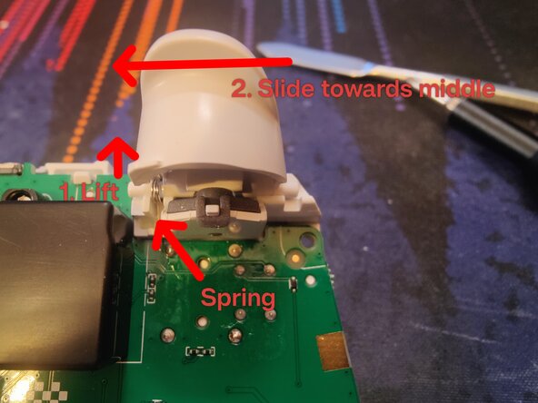 Disassembling 8BitDo Ultimate Bluetooth Controller, Remove triggers: crwdns2935265:09crwdnd2935265:01crwdnd2935265:02crwdne2935265:0