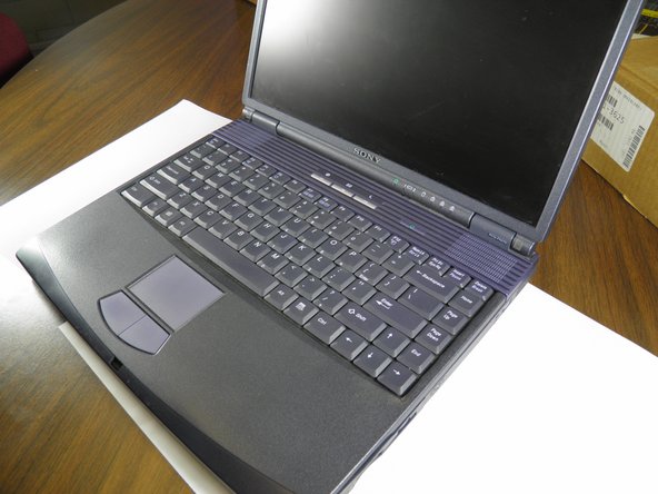 Replacing the Sony Vaio PCG-981L DVD drive: crwdns2935265:09crwdnd2935265:02crwdnd2935265:02crwdne2935265:0