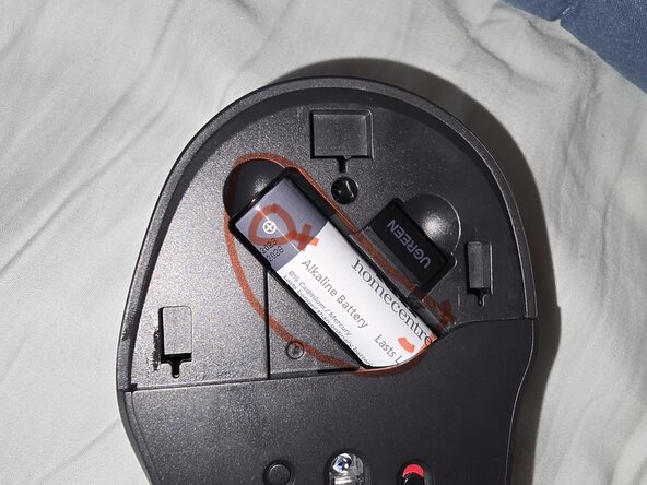 Ugreen Black Mouse Battery Replacement, Battery: crwdns2935265:04crwdnd2935265:01crwdnd2935265:01crwdne2935265:0