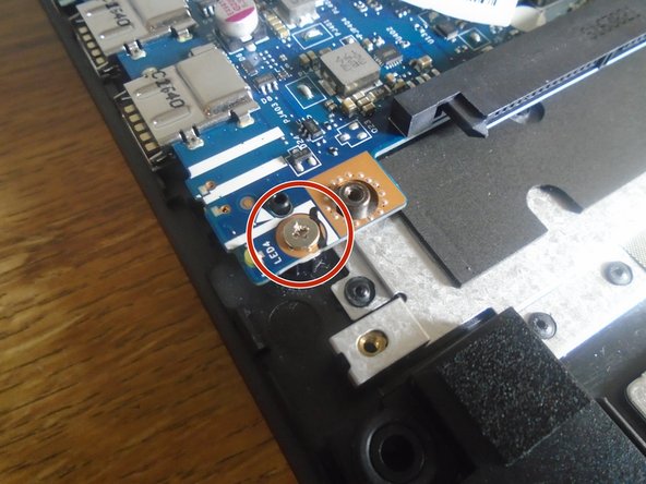 Lenovo IdeaPad FLEX 4-1580 Circuit Board Replacement: crwdns2935265:015crwdnd2935265:02crwdnd2935265:03crwdne2935265:0