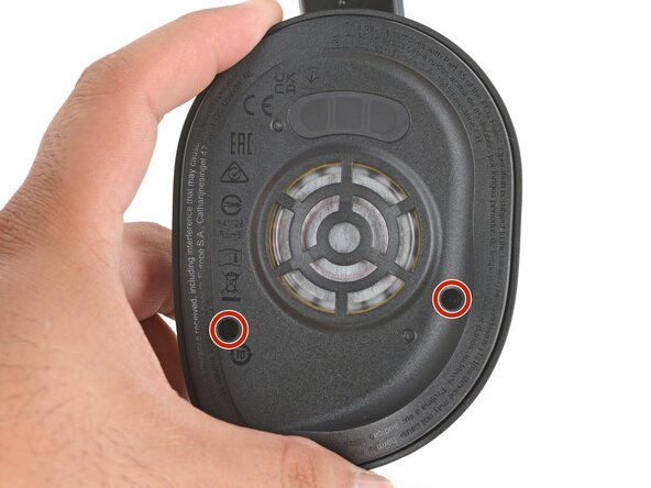 Logitech G522/A20 X Lightspeed Battery Replacement, Remove the right speaker housing screws: crwdns2935265:04crwdnd2935265:01crwdnd2935265:01crwdne2935265:0