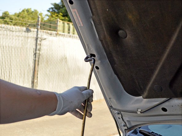 2002-2007 Mitsubishi Lancer Oil Change (2.0L I4 DOHC), Replacing the Oil: crwdns2935265:011crwdnd2935265:03crwdnd2935265:03crwdne2935265:0