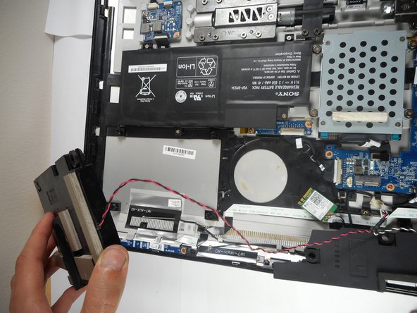 Sony Vaio Tap 21 SVT212A11L Speaker Assembly Replacement: crwdns2935265:017crwdnd2935265:02crwdnd2935265:02crwdne2935265:0