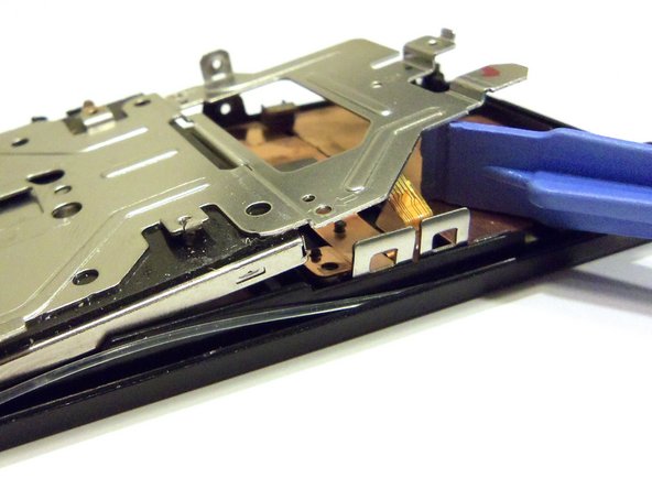 Samsung HMX-W300 LCD Screen Replacement, Pry screen.: crwdns2935265:012crwdnd2935265:02crwdnd2935265:02crwdne2935265:0