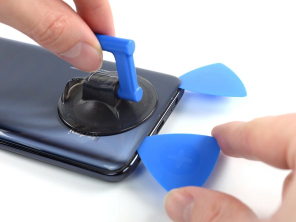 Xiaomi Redmi Note 10S Battery Replacement, Slice the adhesive: crwdns2935265:04crwdnd2935265:02crwdnd2935265:03crwdne2935265:0