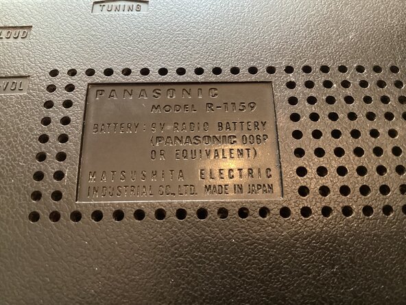 Panasonic R-1159 AM radio Teardown, Panasonic R-1159 AM radio Teardown: crwdns2935265:01crwdnd2935265:03crwdnd2935265:03crwdne2935265:0