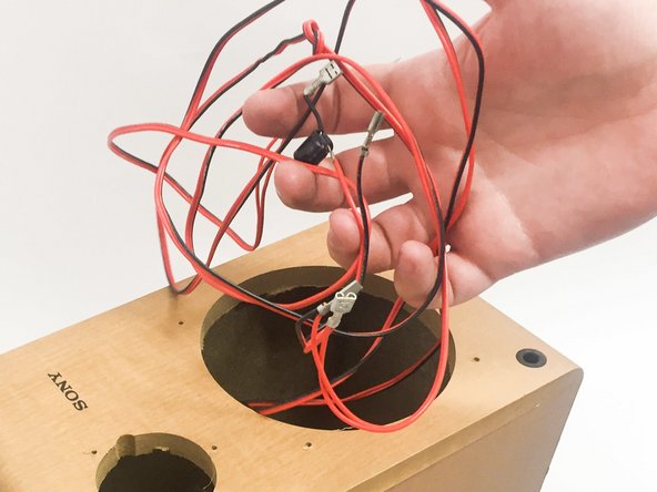 Sony SS-CCP1 Speaker Replacement: crwdns2935265:06crwdnd2935265:02crwdnd2935265:02crwdne2935265:0