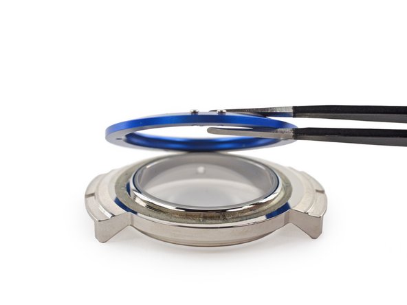 Apple Analog Watch Teardown: crwdns2935265:09crwdnd2935265:03crwdnd2935265:03crwdne2935265:0