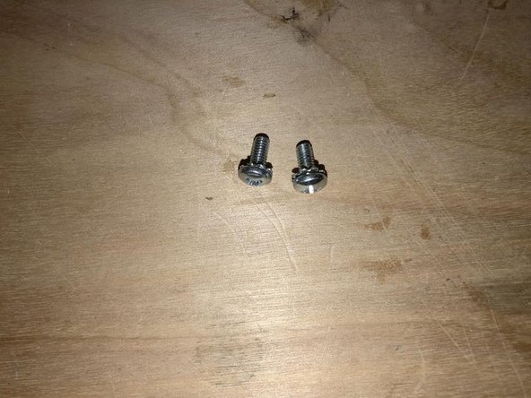 Macintosh Classic II Hard Drive Removal: crwdns2935265:07crwdnd2935265:03crwdnd2935265:03crwdne2935265:0